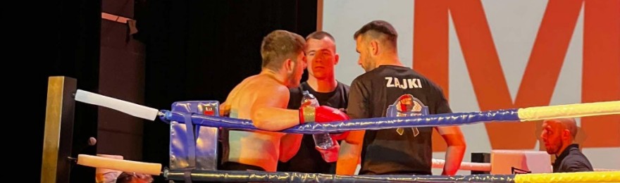 Półzawodowa walka kickboxingu naszego ucznia
