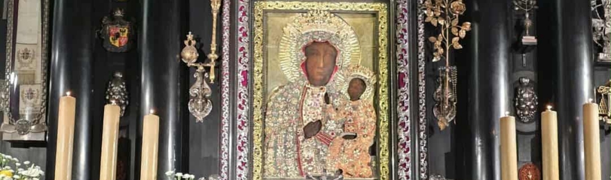 „TOBIE ZAWIERZAMY NASZĄ PRZYSZŁOŚĆ” - MATURZYŚCI PIELGRZYMOWALI NA JASNĄ GÓRĘ