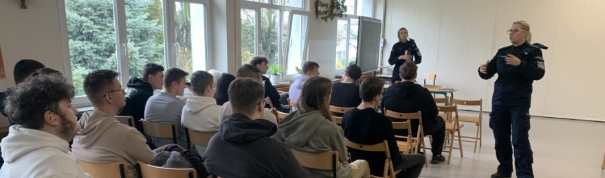 Spotkanie w ramach promocji z uczniami kończącymi szkołę